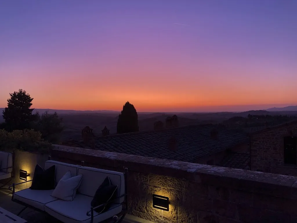 Tom Edwards_La Rocca di Castelfalfi_Montaione_recensione