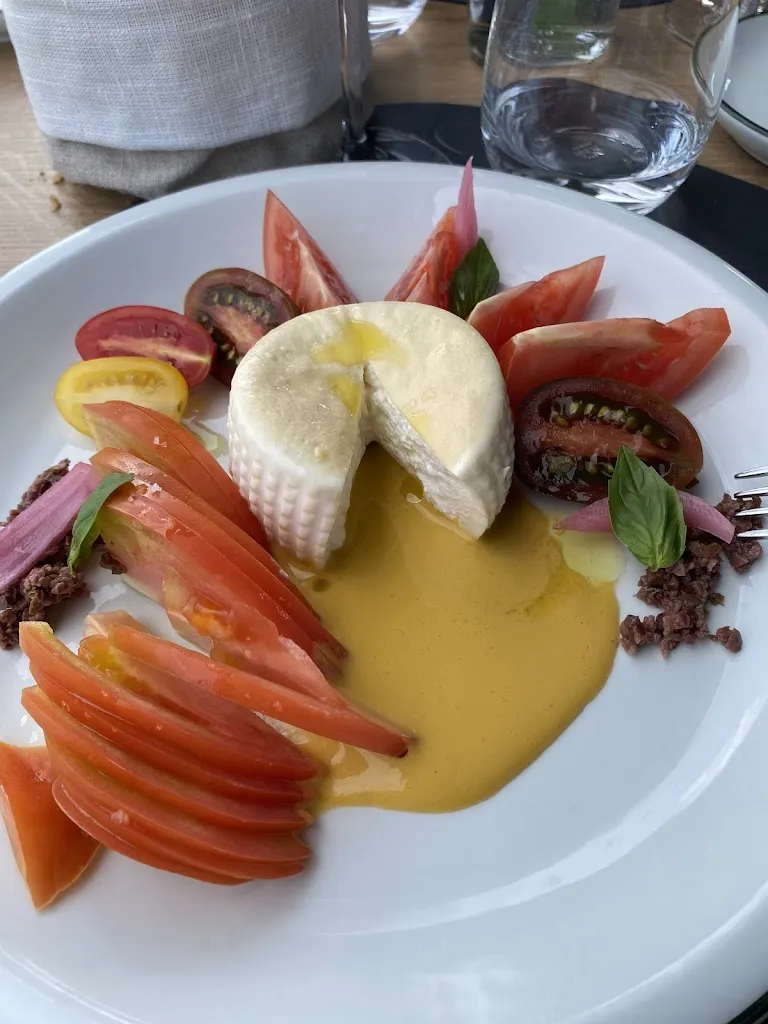 Country Clubhouse_Montaione_slider_image_2