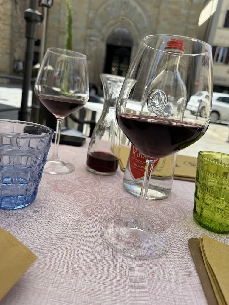 Guus Janssen_La Taverna del Sansovino_Monte San Savino_review