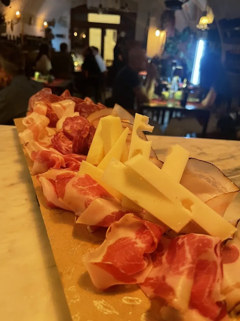 Ristorante La Cantina dei Briganti_Mola di Bari_slider_image_3