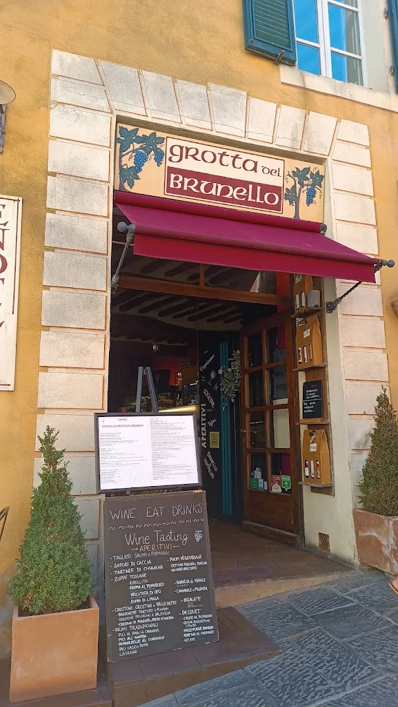 Enoteca Grotta del Brunello_Montalcino_slider_image_3
