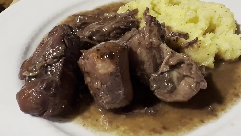 Taverna del Grappolo Blu_Montalcino_slider_image_2