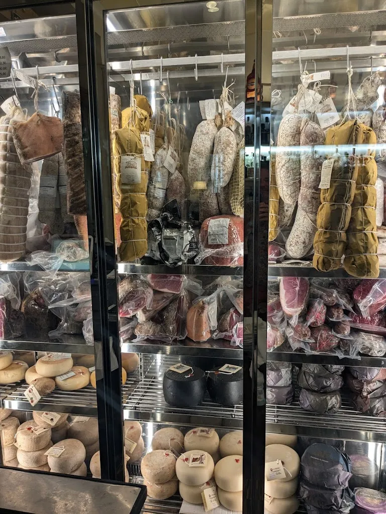 Oliver McGinley_La Taverna di Baietto_Montalcino_review