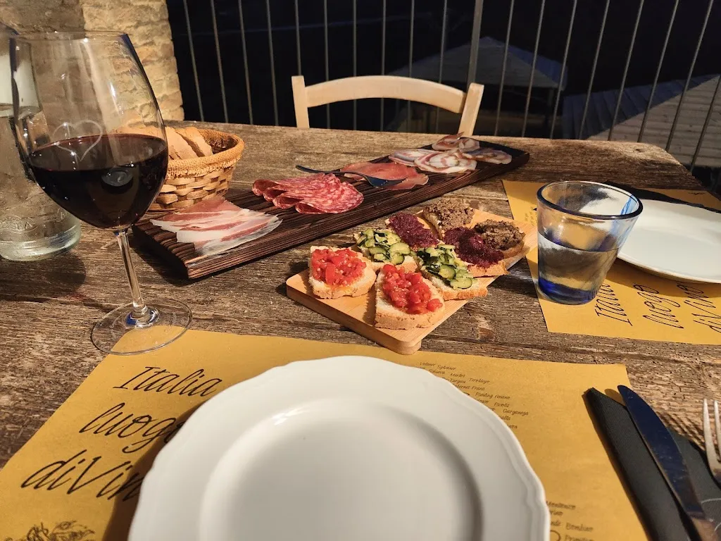 Enoteca Svanen_Montalcino_slider_image_2