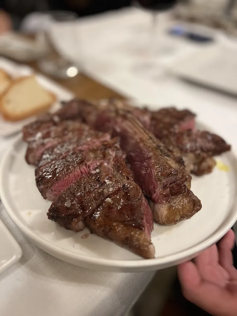 Aviel Lazar_Ristorante Il Grifo_Montalcino_review