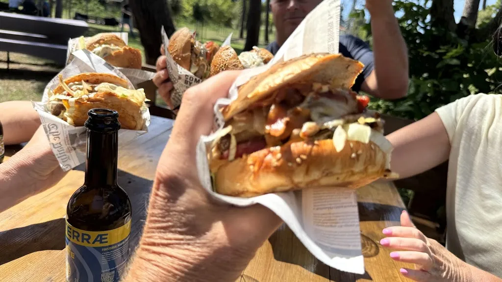 The Gusti Bus_Montalcino_slider_image_3