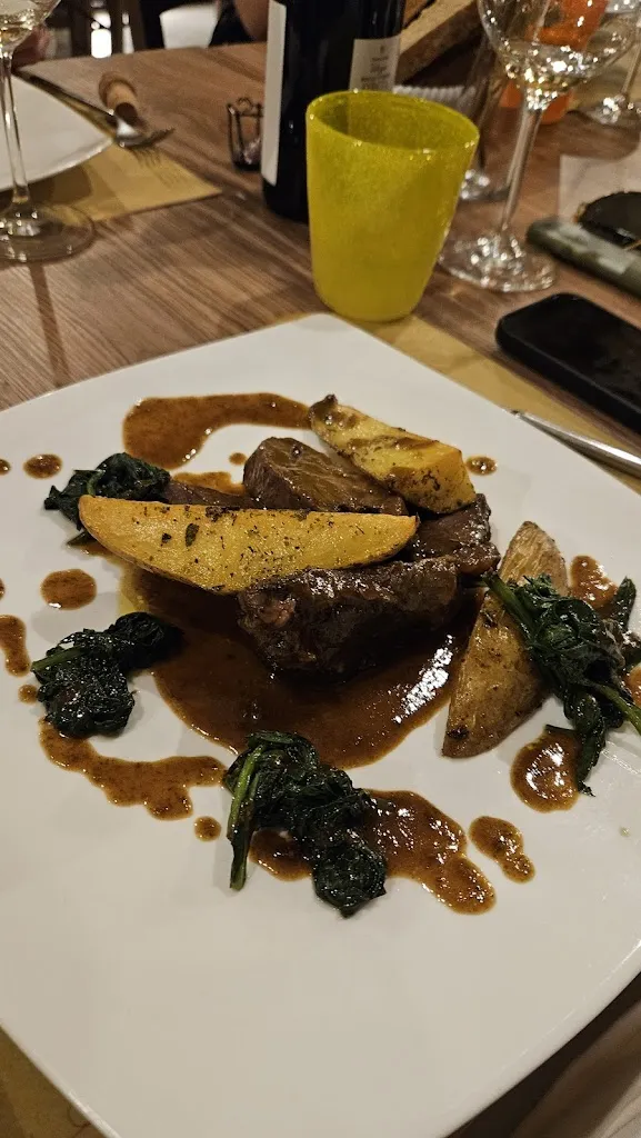 Magdalena Figura_Maccari Montalcino / Pura Crocus_Montalcino_review