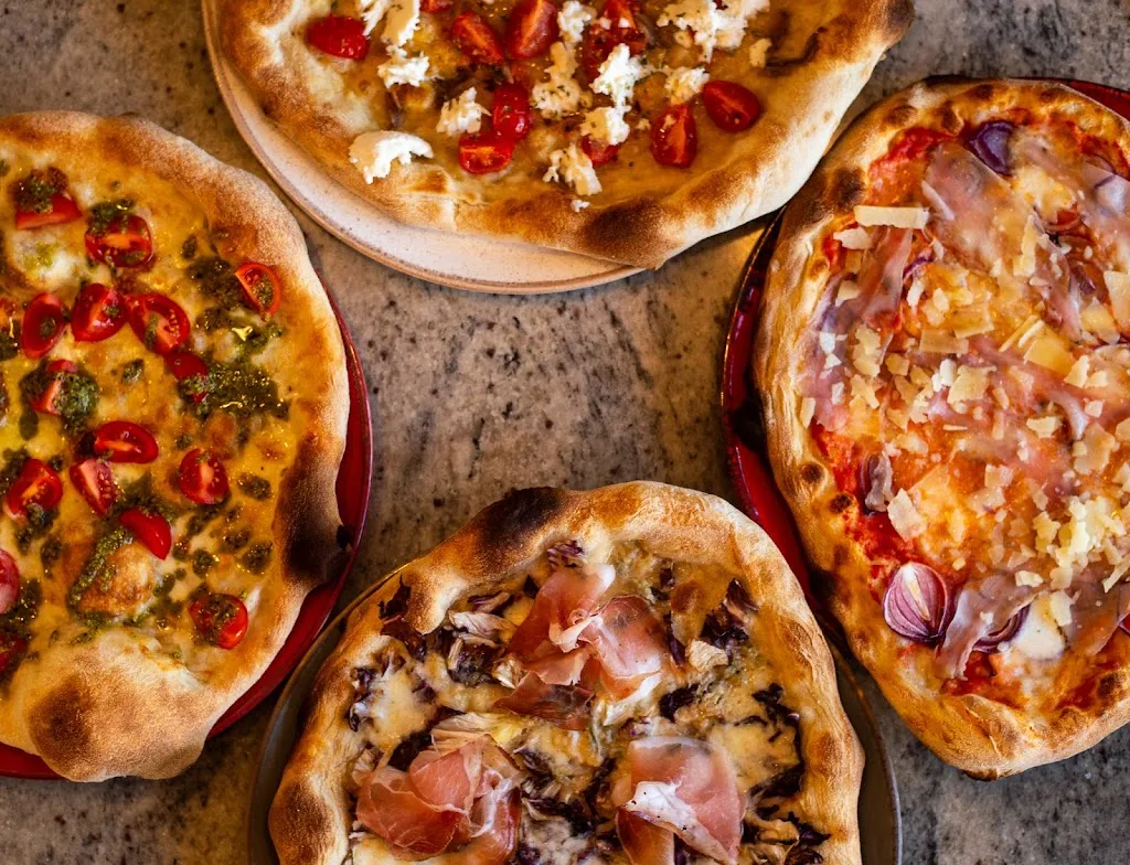 Pizzeria Da Chiasso_Montecalvoli_slider_image_2