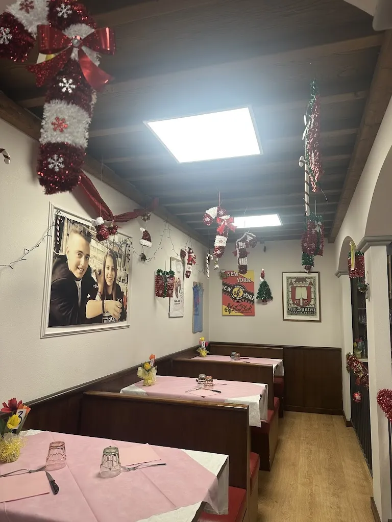 Pizzeria da Giusy & Ale_Montecalvoli_slider_image_3