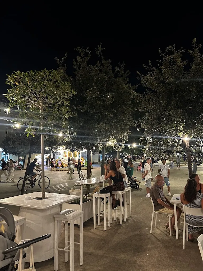 RAW BAR cucinieri & dissetatori_Mola di Bari_slider_image_3