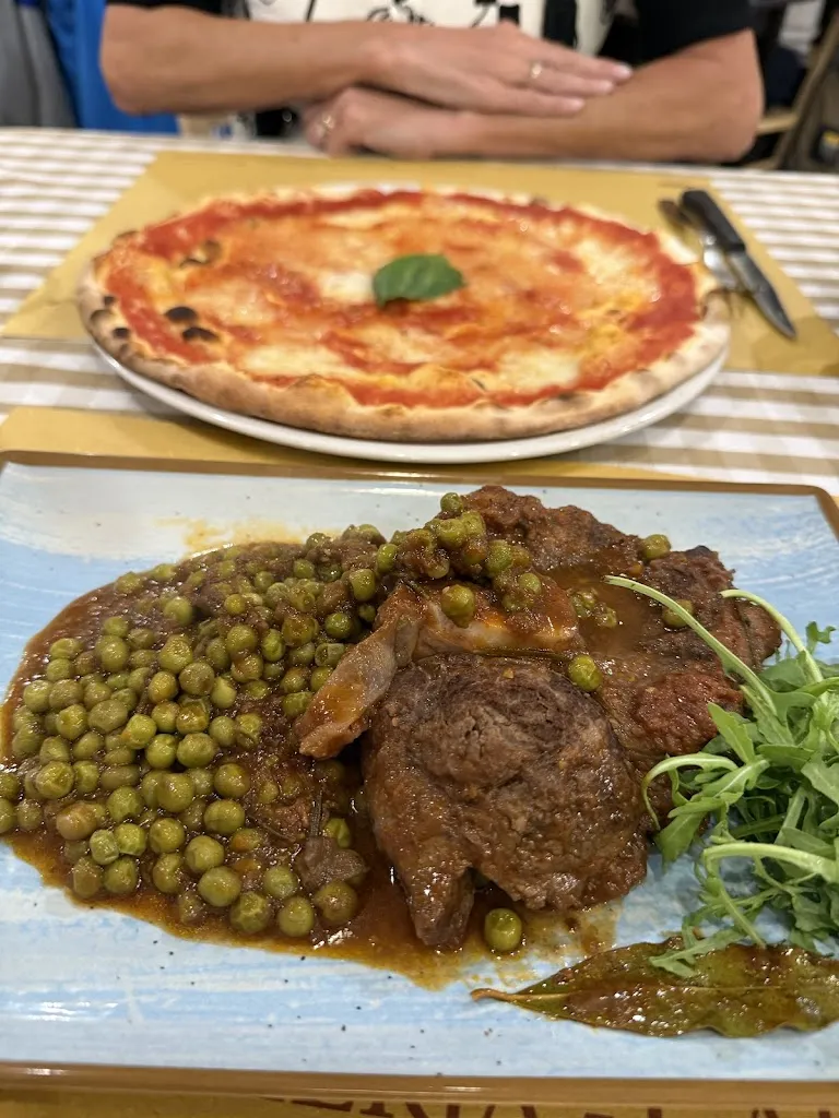 Ricardo Yabut_Trattoria dalla Nena pizzeria_Montelupo Fiorentino_review