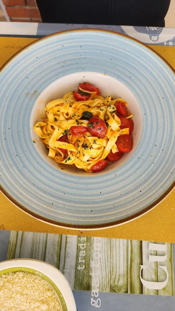 gilberto crespillo _Trattoria dalla Nena pizzeria_Montelupo Fiorentino_review