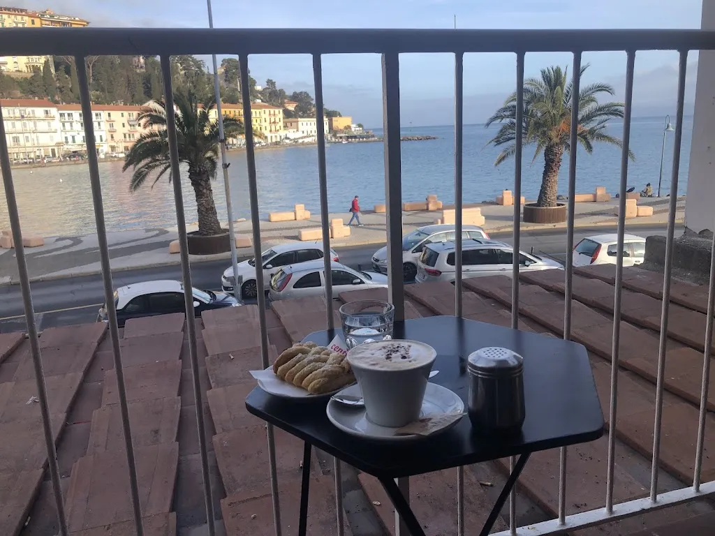 Torsten Hübsch_Bistrot del Bar il Buco - con accesso direttamente dal Bar sul lungomare -_Monte Argentario_review