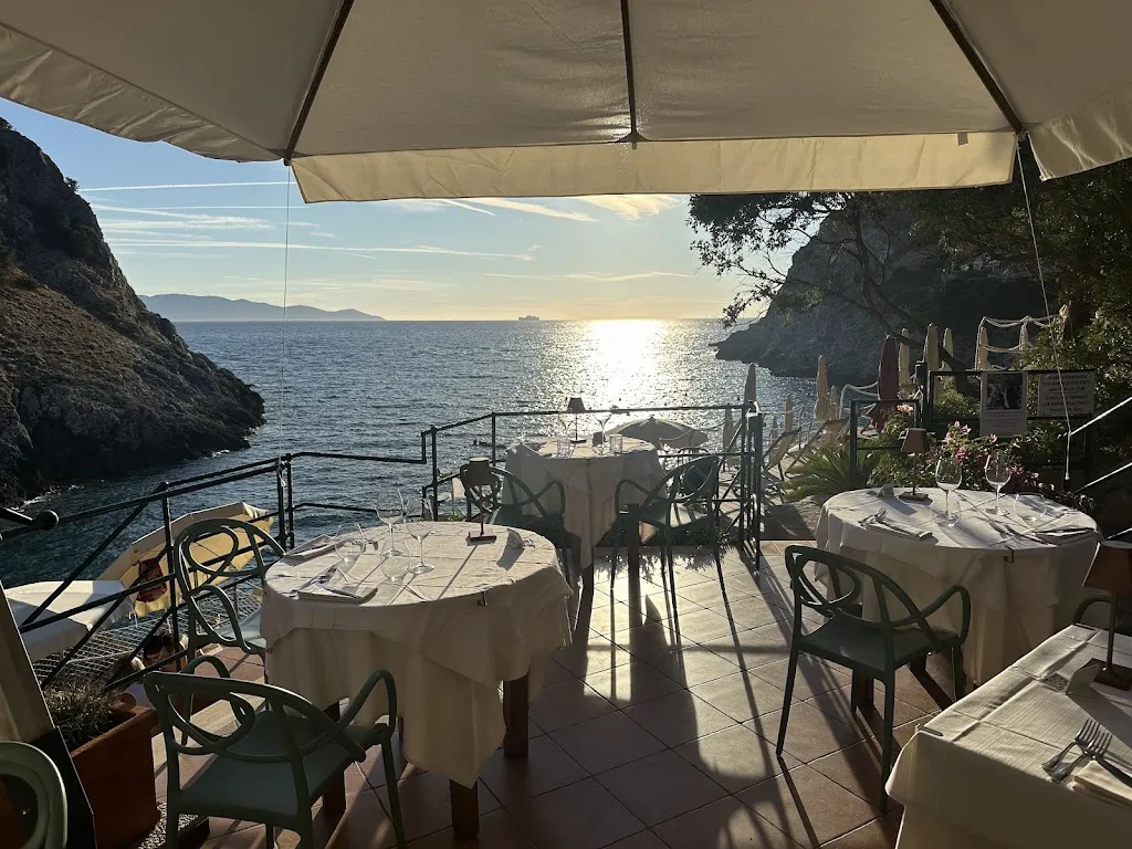 Cala Piatti restaurant in Monte Argentario