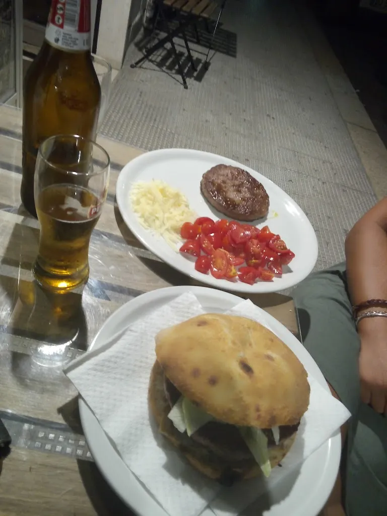 gius “gius73” cast_Old Bridge_Mola di Bari_review