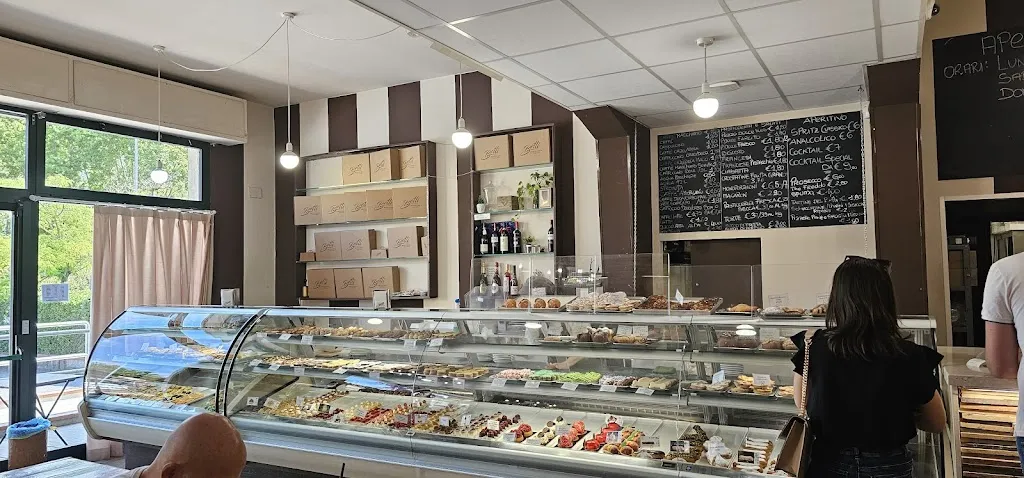 Betti Pasticceria Cucina_Montemurlo_slider_image_3