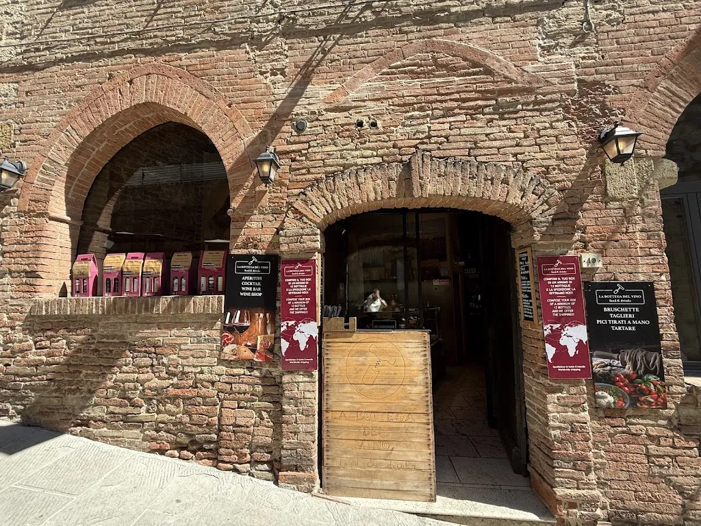 La Bottega del Vino Food&Drinks_Montepulciano_slider_image_2