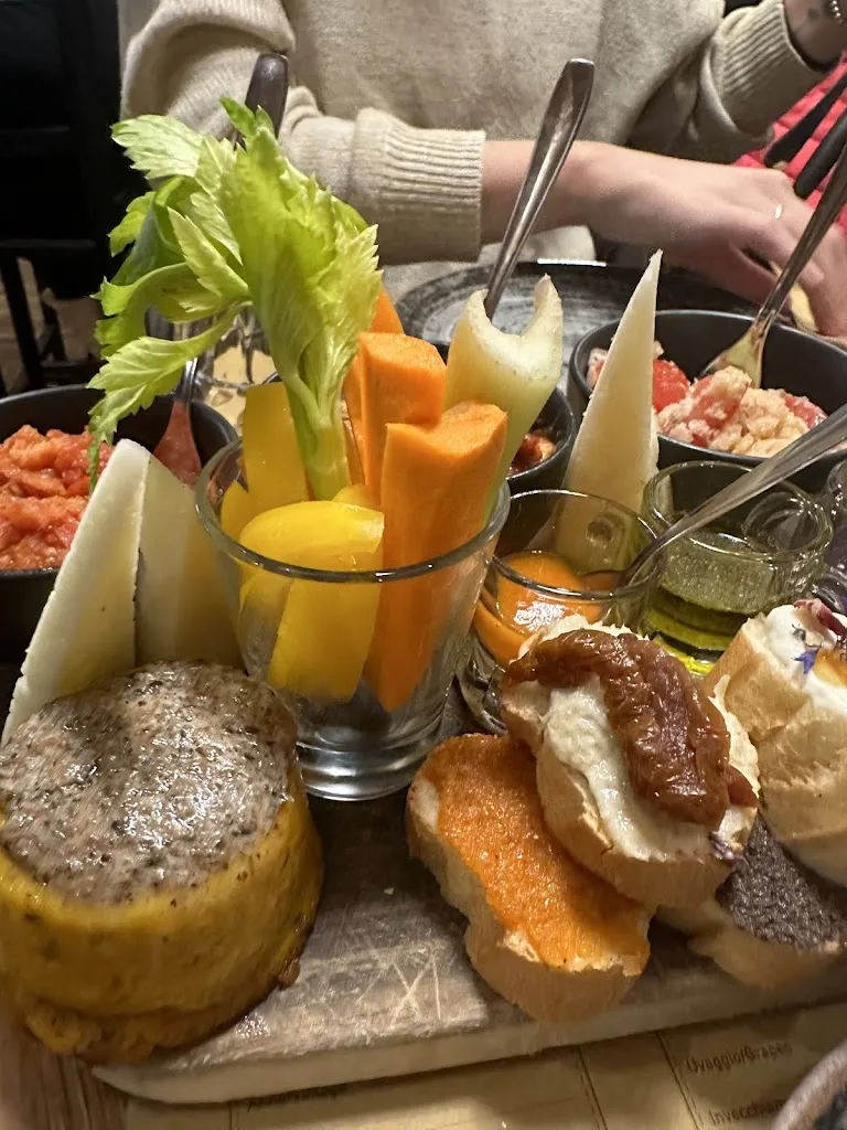 Johanna Pfaff_La Vineria di Montepulciano_Montepulciano_review