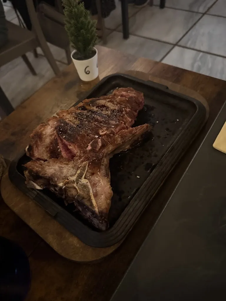 Stuart Williams_Taverna di fucile_Montepulciano_review