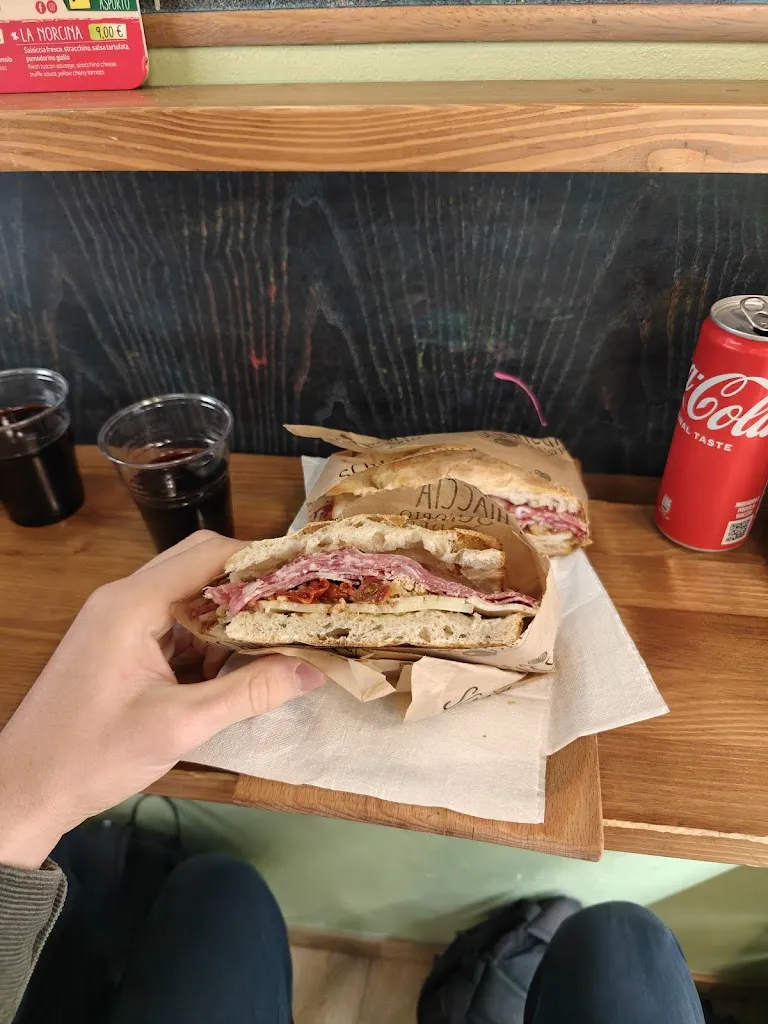 Jarne Haubourdin_La Schiaccia dell'Opio_Montepulciano_review