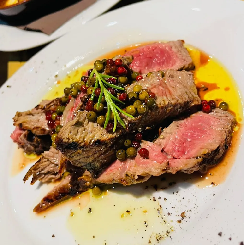 Donna Jones_Gattavecchi Winery_Montepulciano_review