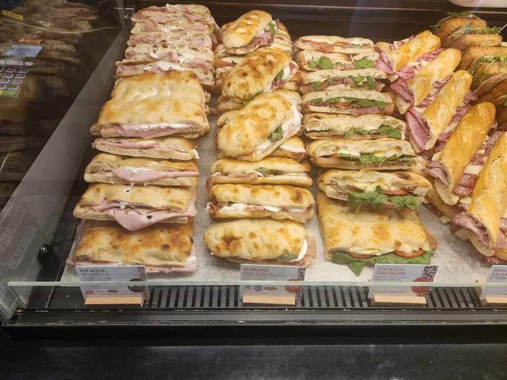 Louweeg_Autogrill Montepulciano Est_Montepulciano Stazione_review