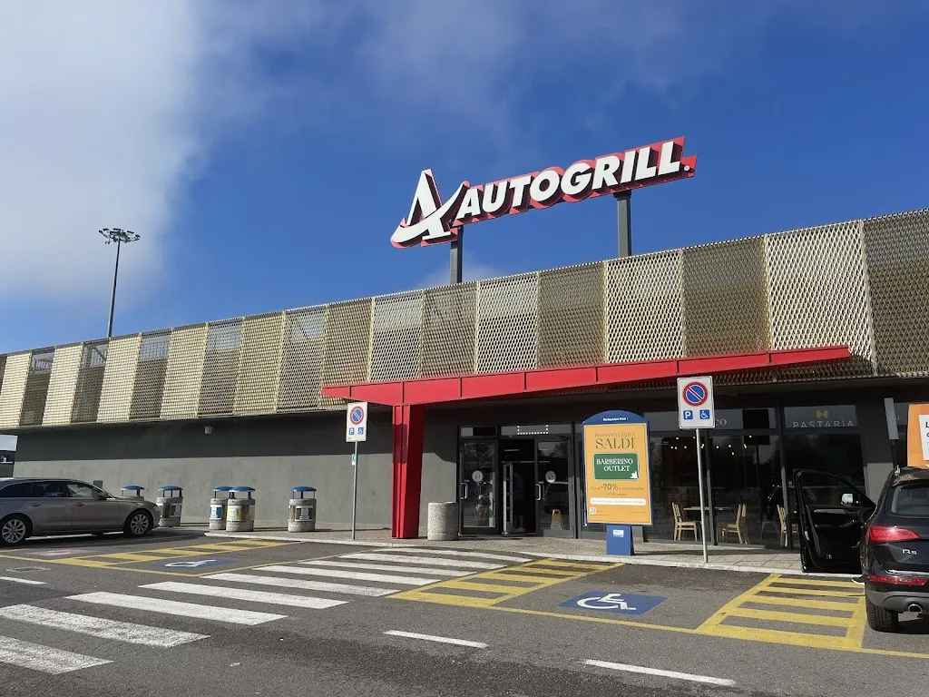 Autogrill Montepulciano Est_Montepulciano Stazione_slider_image_3