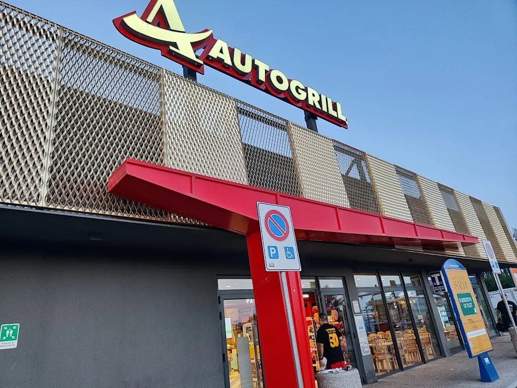 Autogrill Montepulciano Ovest_Montepulciano Stazione_slider_image_3