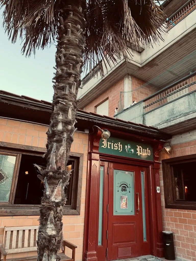 Legmastersheep Irish Pub_Montepulciano Stazione_slider_image_1