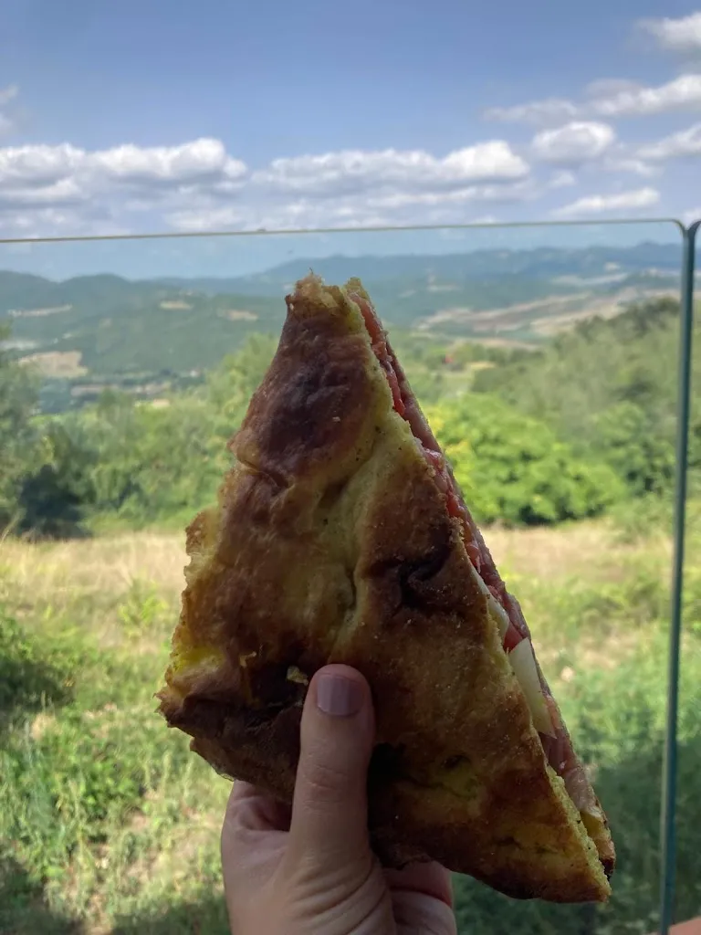 carla garcia_Andirivieni Store & Bistrot_Montescudaio_review