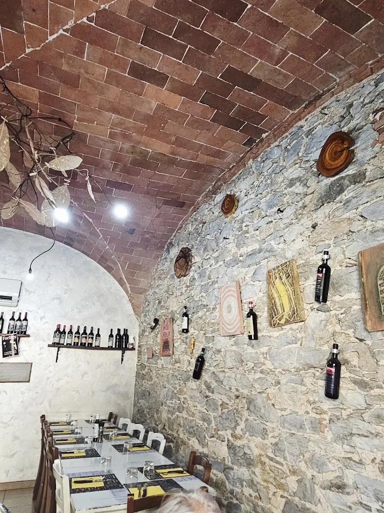 Krifesam_Che c'è c'è_Monterotondo Marittimo_review