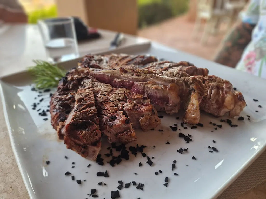 Ristorante/Pizzeria Il Leccio_Monteverdi Marittimo_slider_image_3