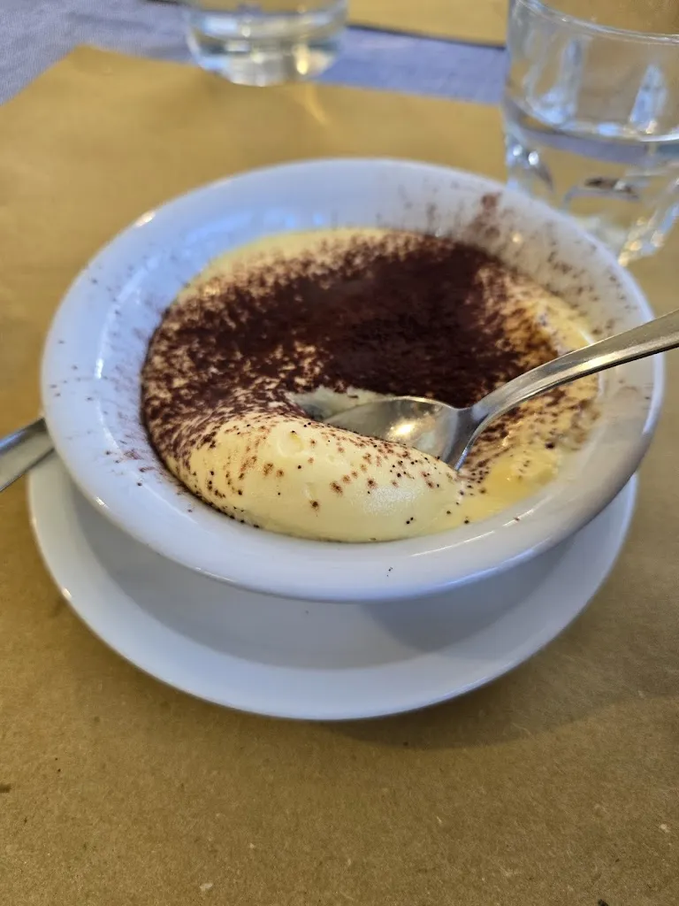 Anna Vu_Bar dell'Orso_Monteriggioni_review