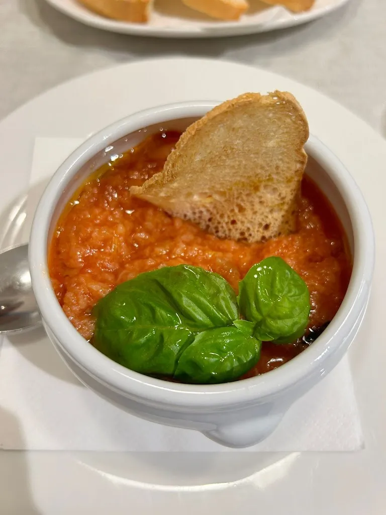 שגיא אוטורגוסט_Cantinale_Monteriggioni_recensione