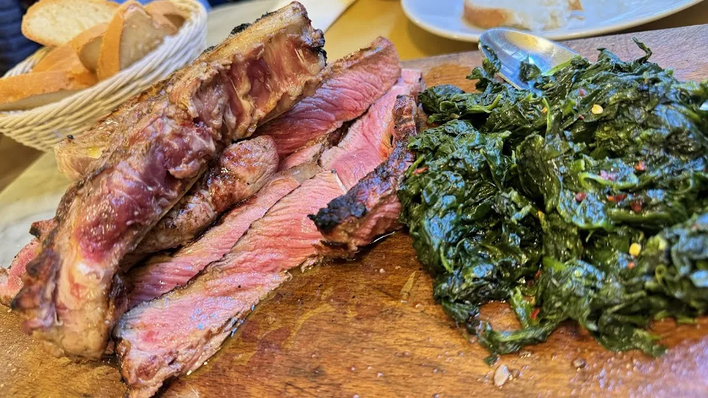 Osteria Tanaliberatutti_Monteriggioni_slider_image_2