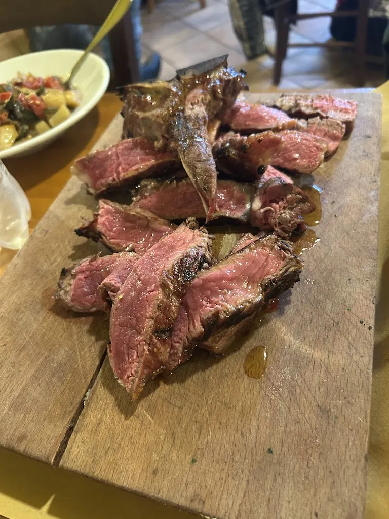 Osteria Tanaliberatutti_Monteriggioni_slider_image_3