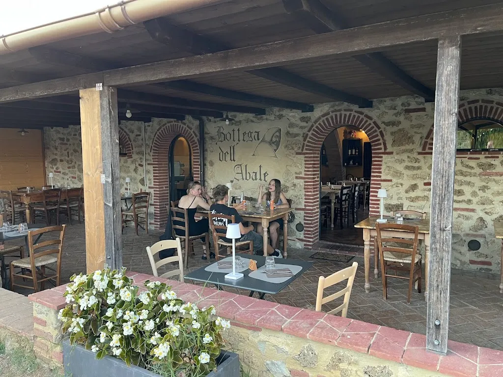 Osteria Bottega dell'Abate restaurant in Monteriggioni
