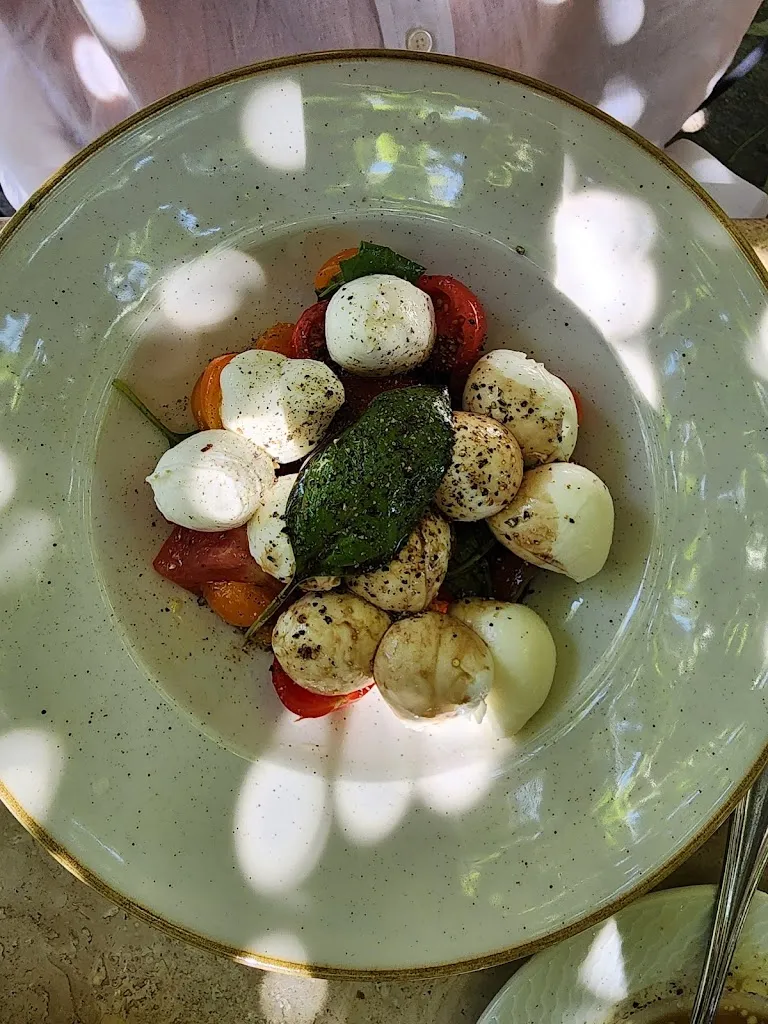 Peter Kharitonenko_La Bianca - Borgo San Luigi Restaurant_Monteriggioni_review