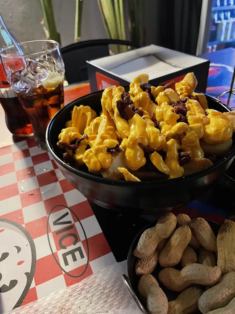 Apollónia Kovács_Vice - Hamburgeria_Mola di Bari_review