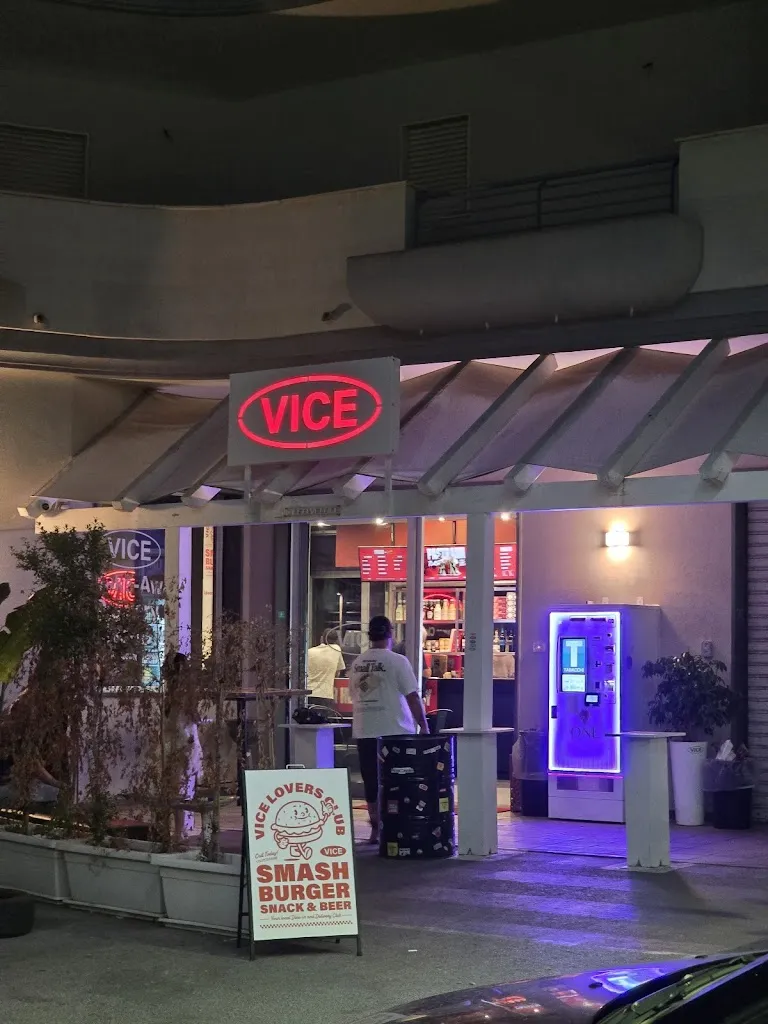 Vice - Hamburgeria ristorante a Mola di Bari