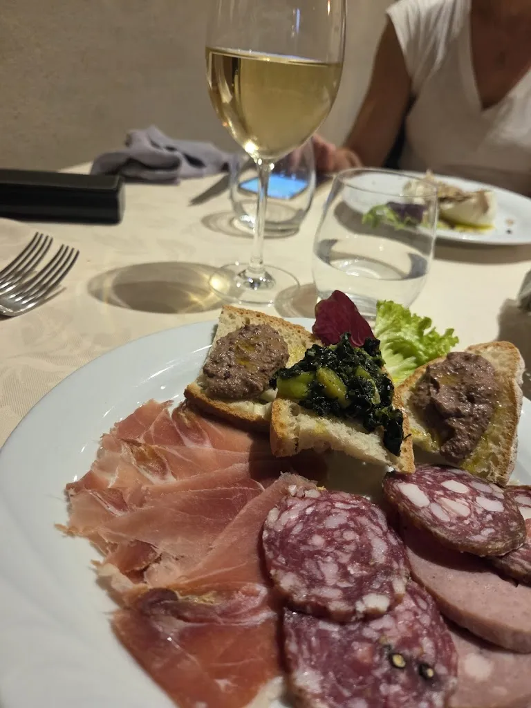 Verena Knapp_L'Artevino_Montespertoli_review