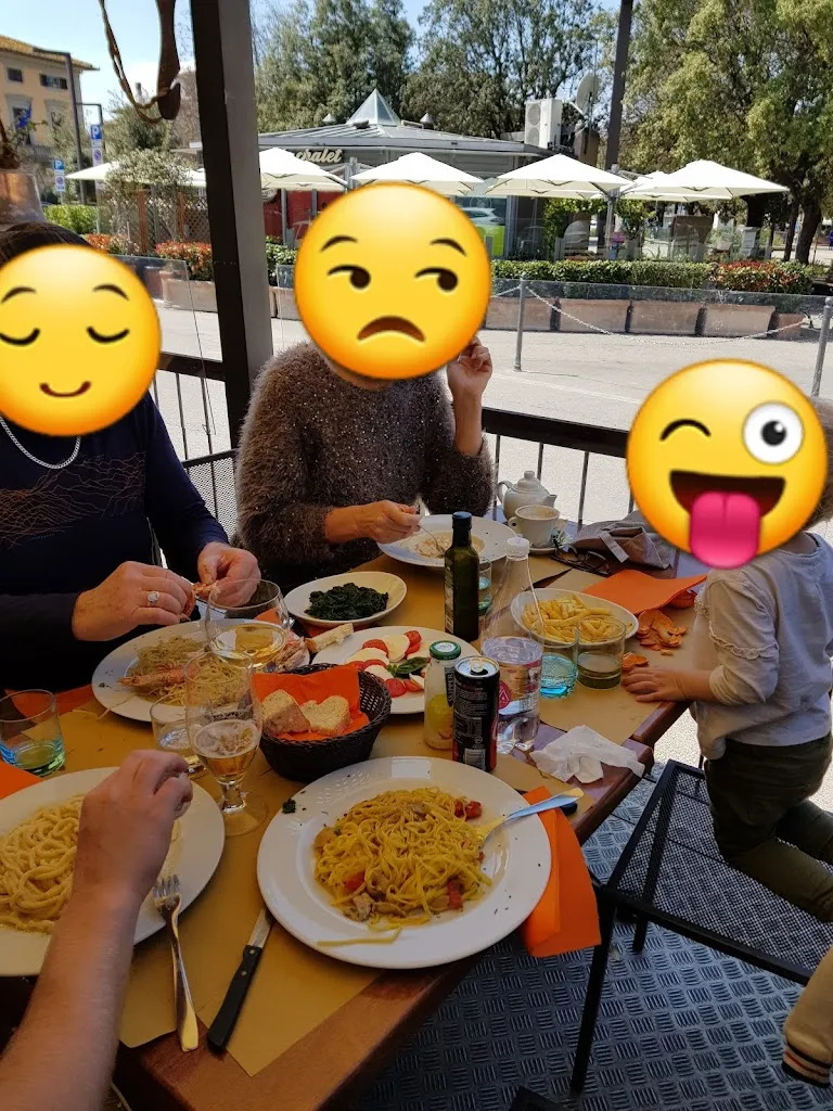 Becky Lee_Pizzeria Ristorante Il Mondo Degli Gnomi_Montespertoli_review