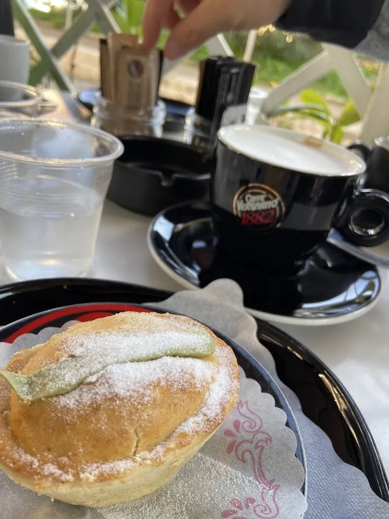 Lourdes Carballo_Elite Caffé Da Sante_Mola di Bari_review