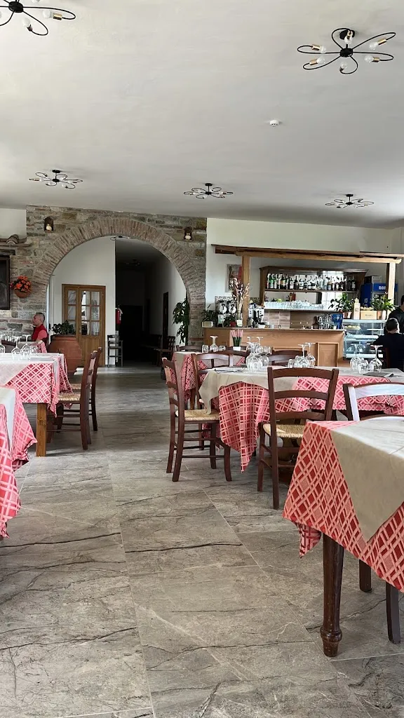 Rosa Liu_La Veduta_Montieri_review