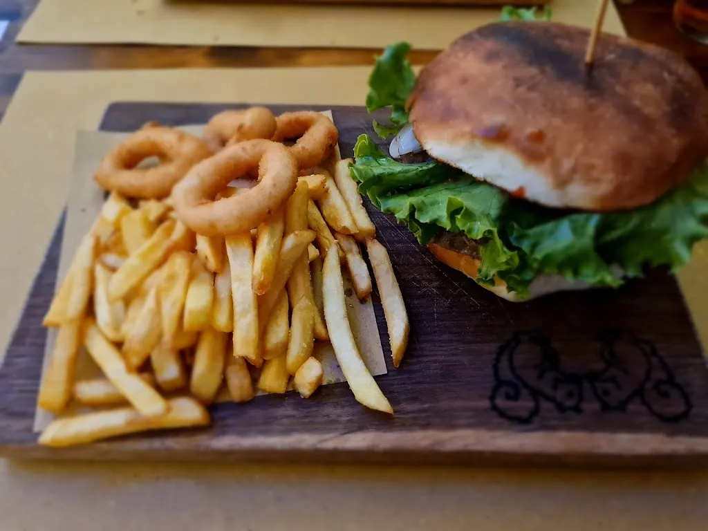 The Londoner_Montevarchi_slider_image_3