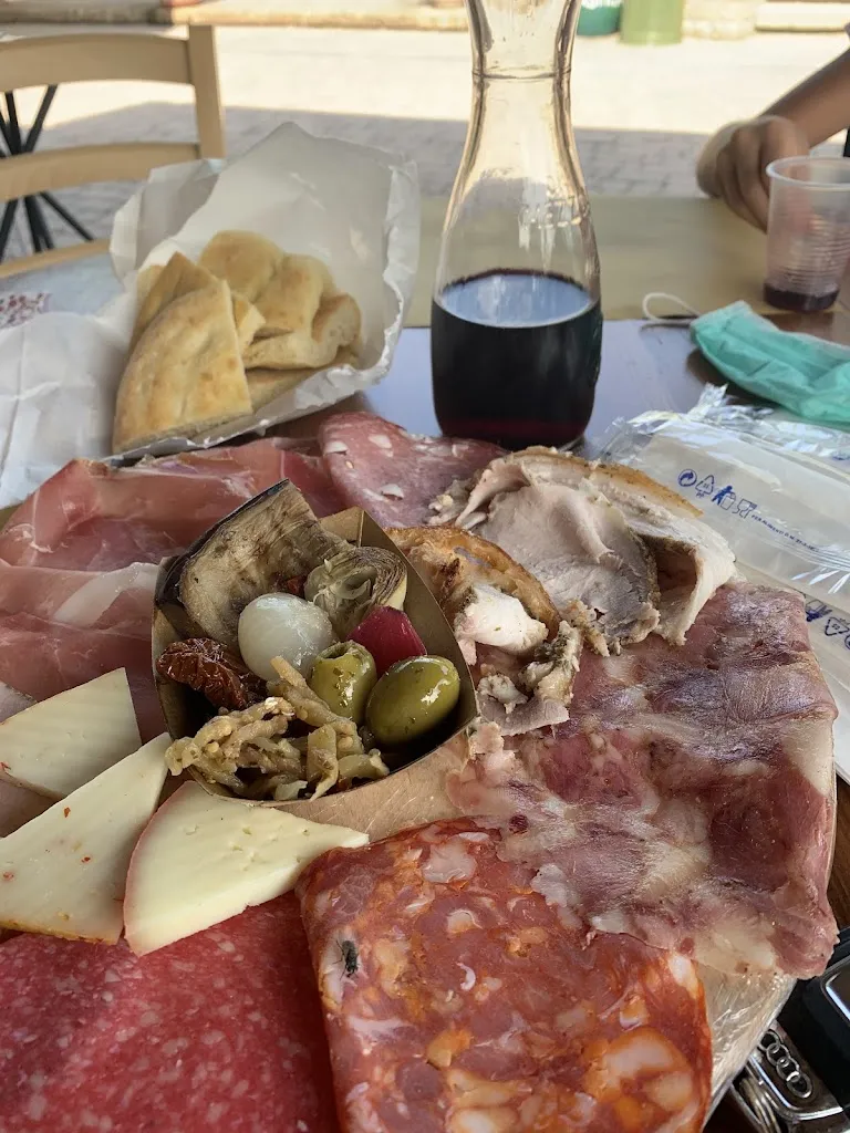 Mike Szarmach_La Baracchina_Orciano Pisano_review