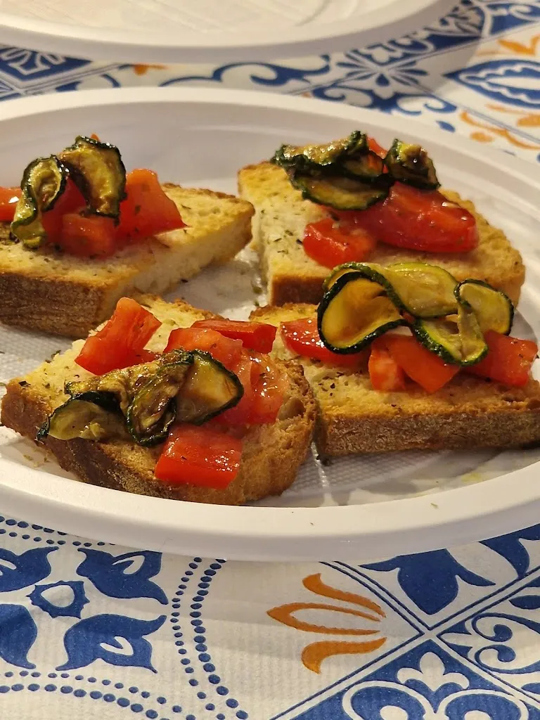 Jorina Rapushi_Da Tommy del Gambero ROZZO_Mola di Bari_review