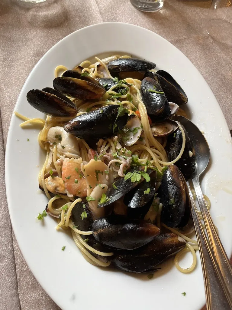 La Fonte Ristorante Pizzeria_Pescaglia_slider_image_3