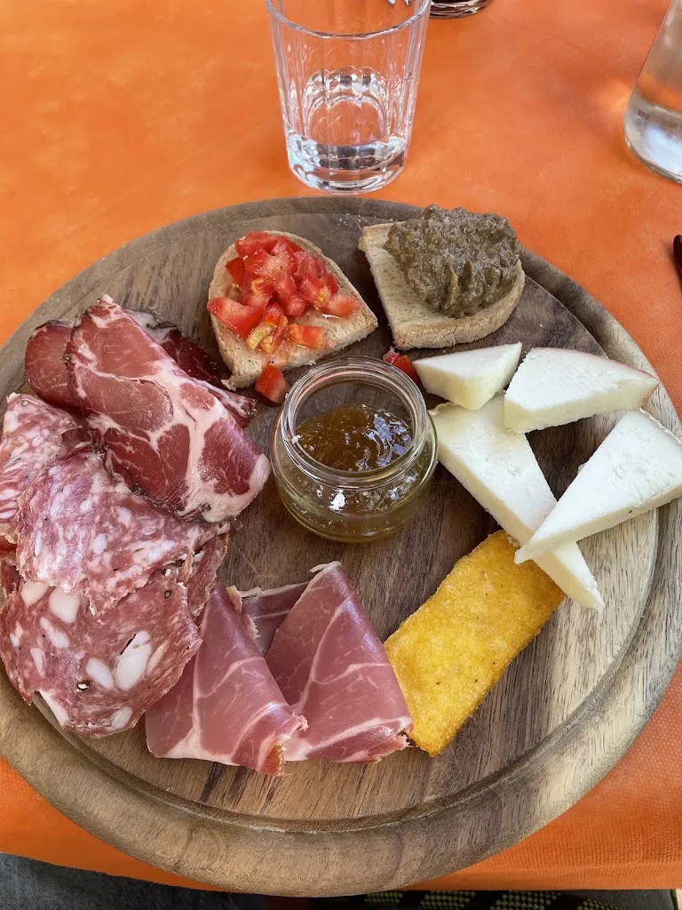 La Baita Consuma_Pelago_slider_image_2