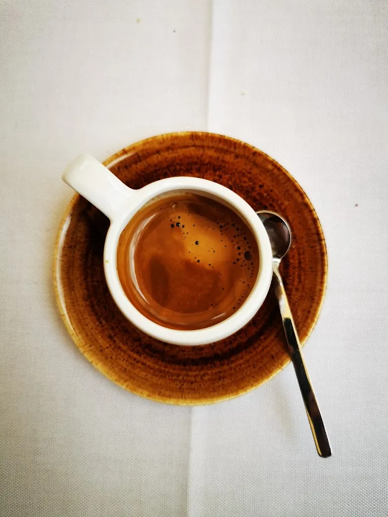 Jellie Oost_Saxa Enoteca Contemporanea_Piancastagnaio_recensione